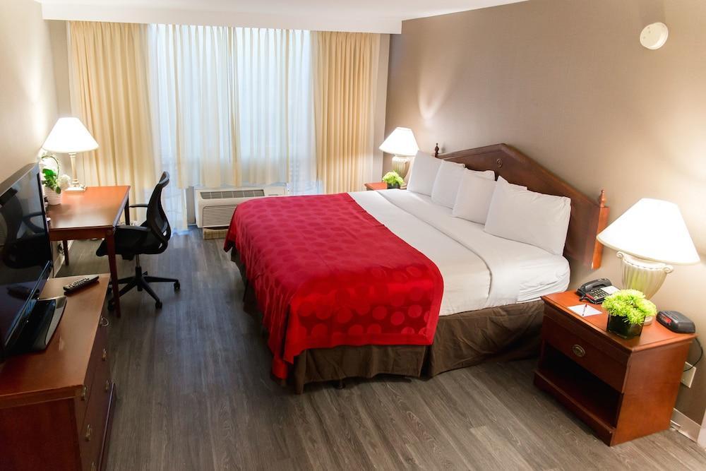 Ramada Plaza By Wyndham Atlanta Downtown Capitol Park Hotel Exterior photo